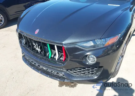 2017 Maserati Levante S z USA, uszkodzony, nr VIN ZN661YUS0HX234111